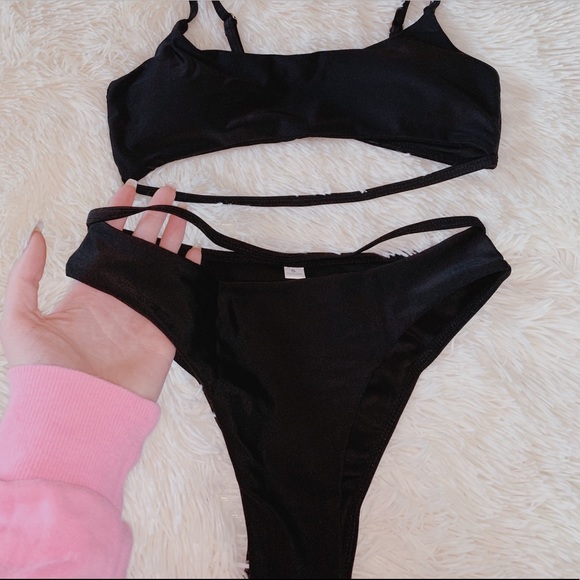 ▪️Black bandage strappy bikini▪️ - Picture 6 of 7